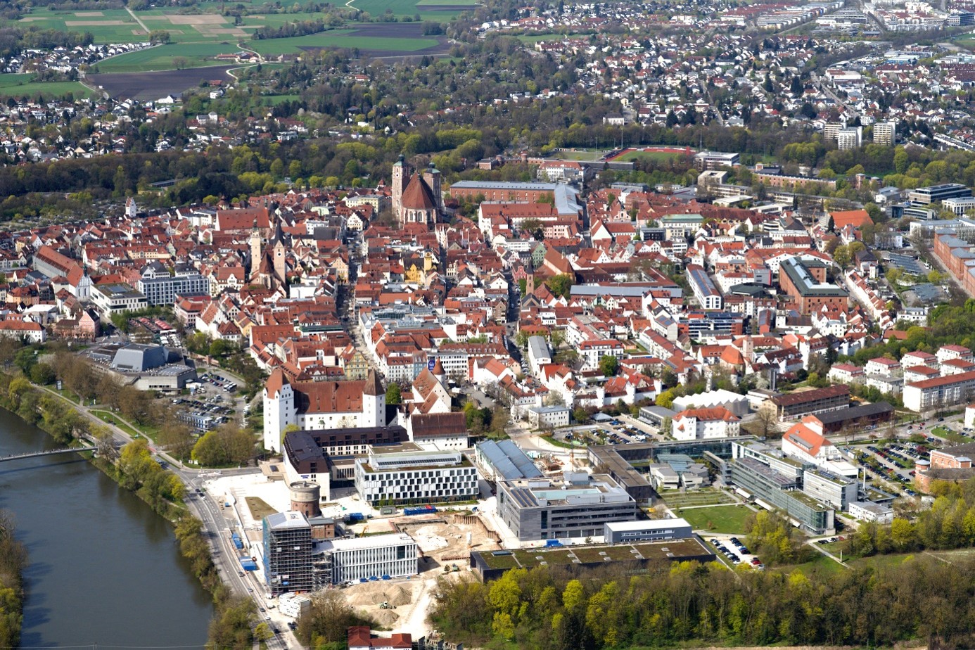 Luftbild des Stadtbezirks 01 - Mitte der Stadt Ingolstadt // Foto: Stadt Ingolstadt/Schalles